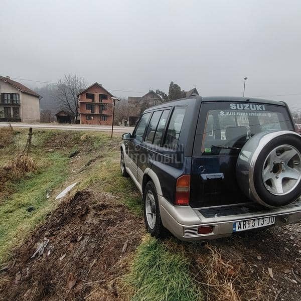 Suzuki Vitara LONG V6