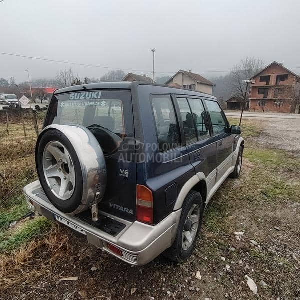 Suzuki Vitara LONG V6