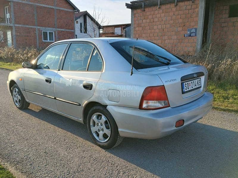 Hyundai Accent 