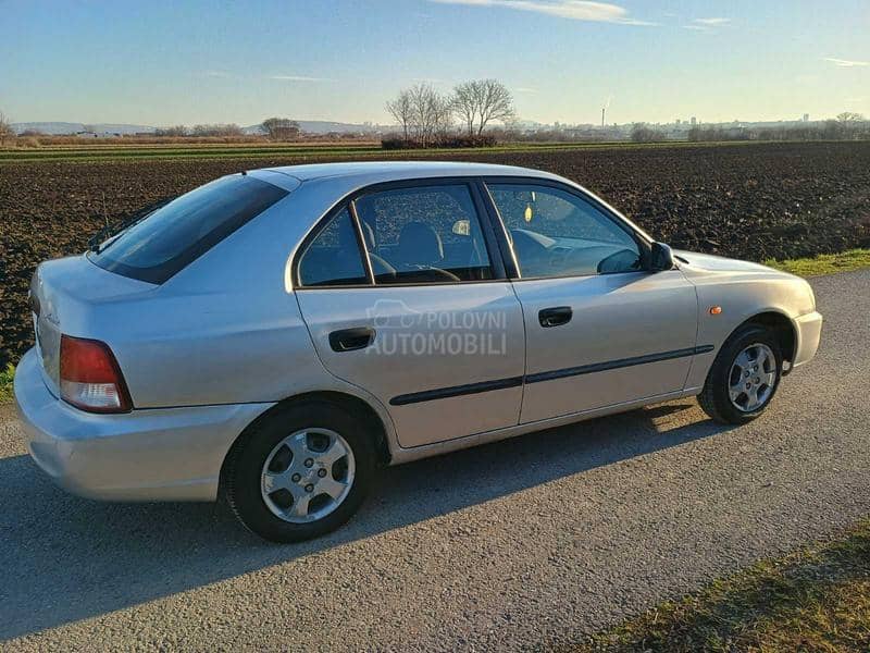 Hyundai Accent 