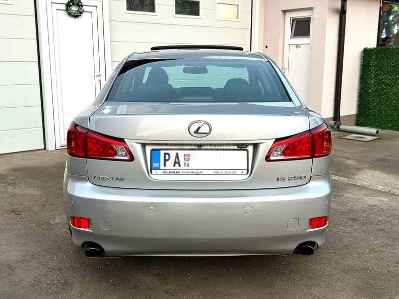 Lexus IS 250 