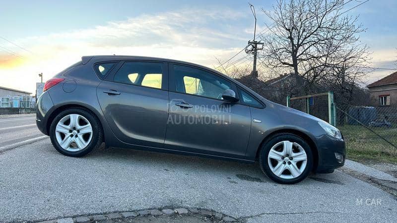 Opel Astra J 1.3 multi jet