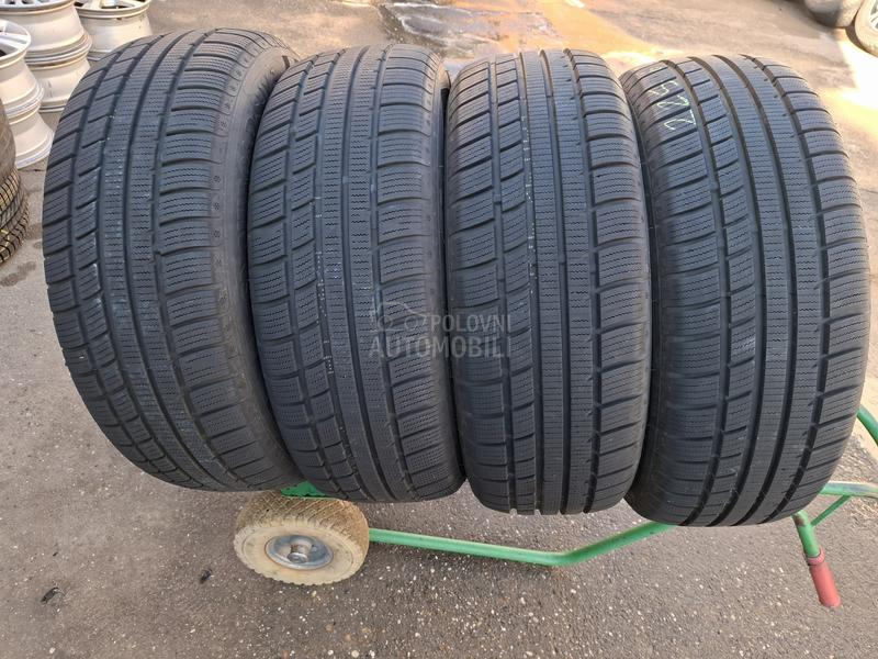 Tomket 225/60 R17 Zimska