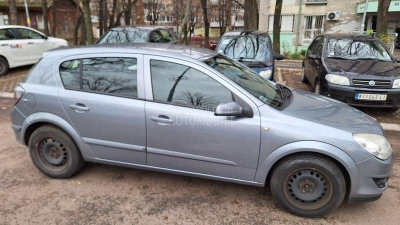 Opel Astra H 1.4