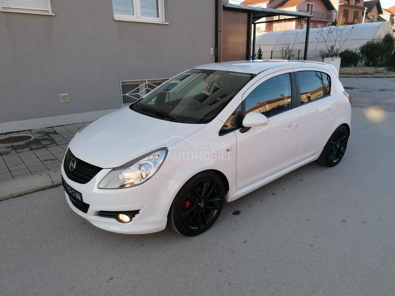 Opel Corsa D 1.4i OPC-LINE CH