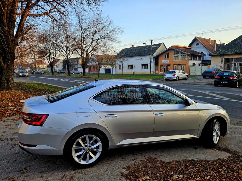 Škoda Superb 2,0 TDI BONBONICAAA