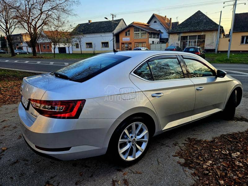 Škoda Superb 2,0 TDI BONBONICAAA