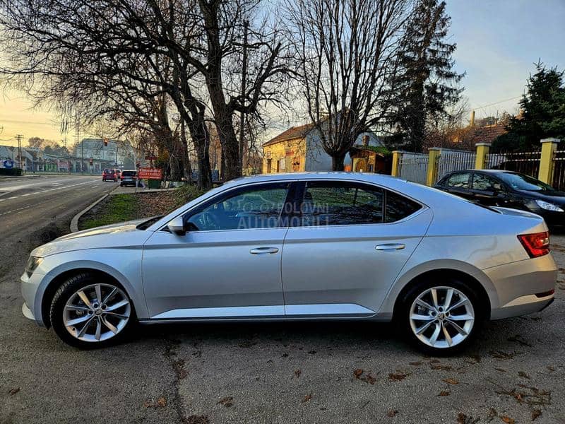 Škoda Superb 2,0 TDI BONBONICAAA