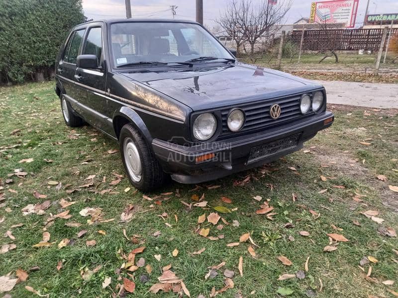 Volkswagen Golf 2 1.8