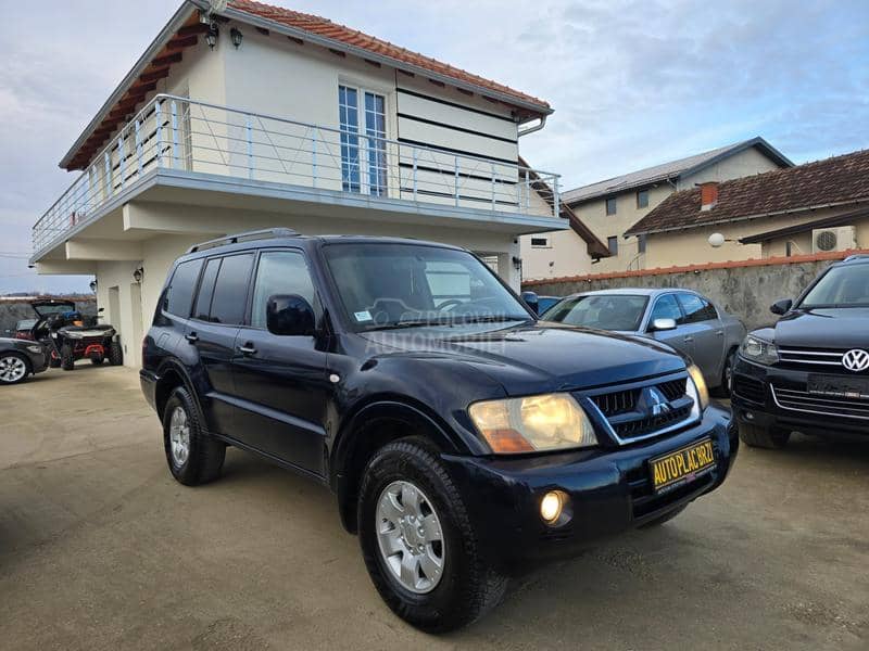 Mitsubishi Pajero R.E.G