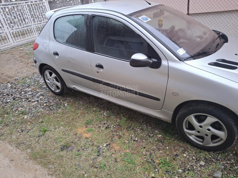 Peugeot 206 