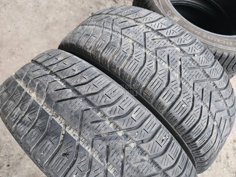 Pirelli 195/60 R15 Zimska