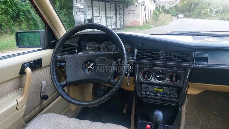 Mercedes Benz 190 E