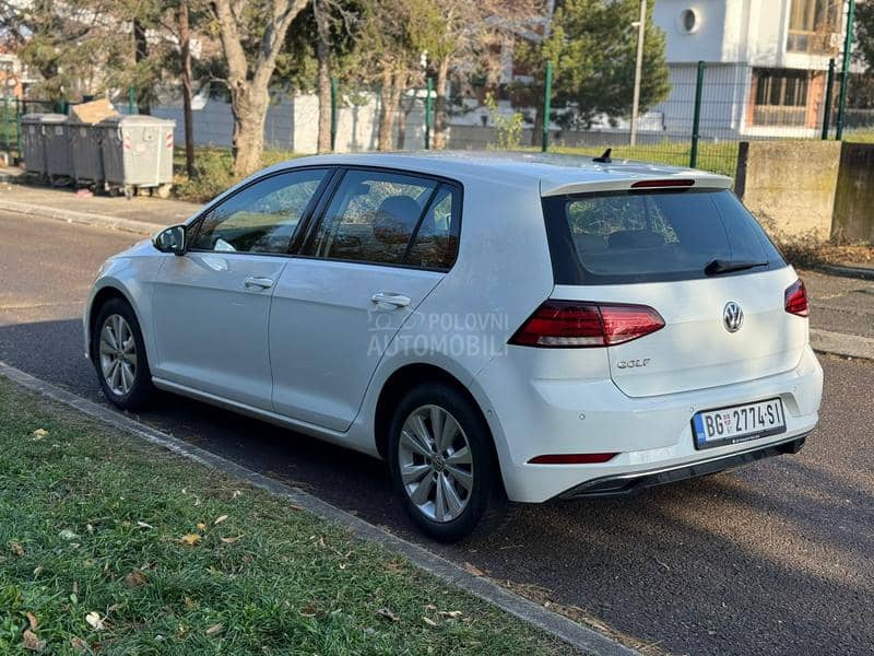 Volkswagen Golf 7 autom. TSI