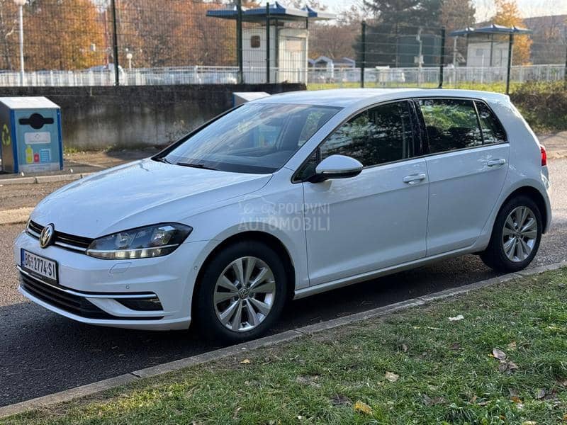 Volkswagen Golf 7 autom. TSI