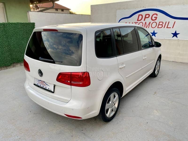 Volkswagen Touran 2.0TDI DSG/FUL