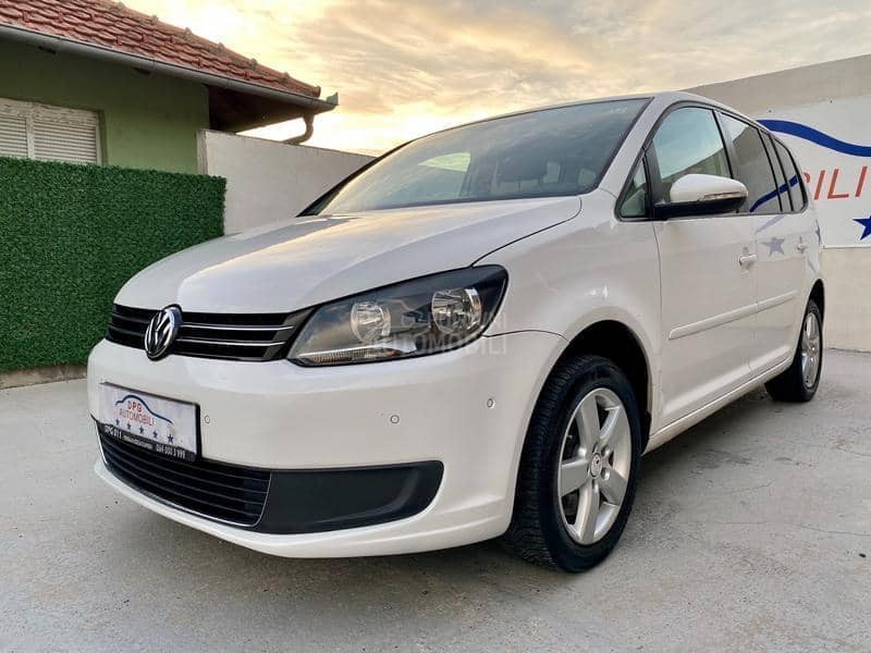 Volkswagen Touran 2.0TDI DSG/FUL