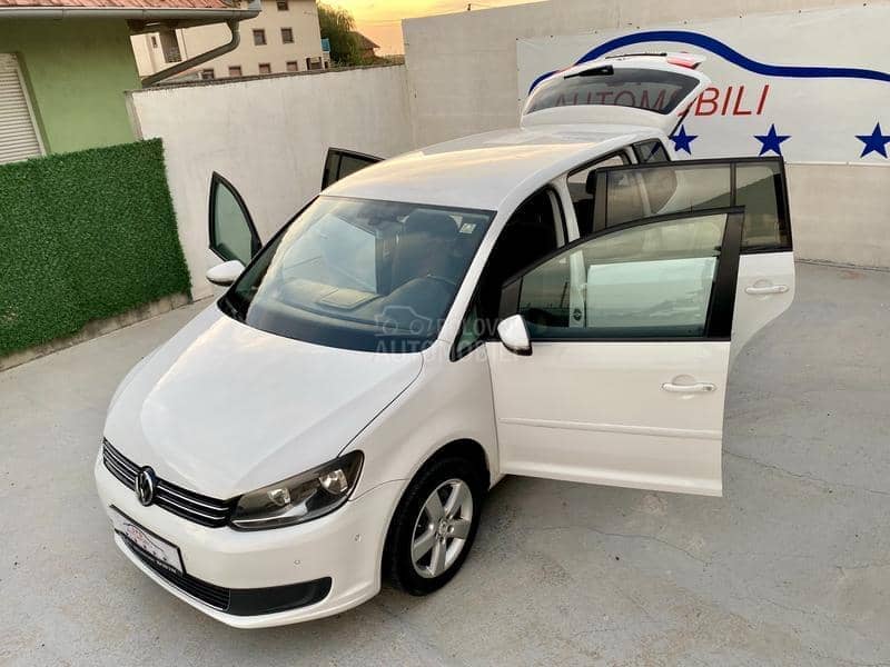 Volkswagen Touran 2.0TDI DSG/FUL