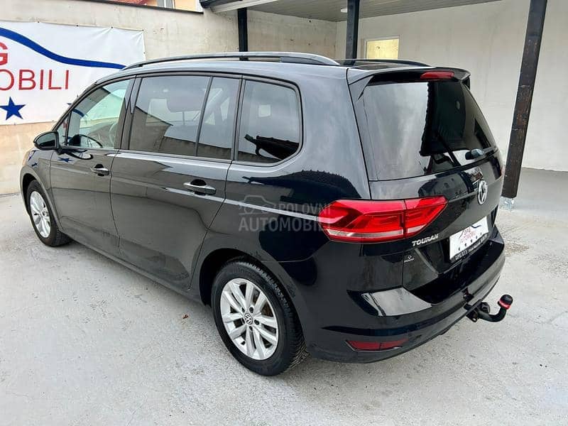 Volkswagen Touran 1.6TDI DSG 7S