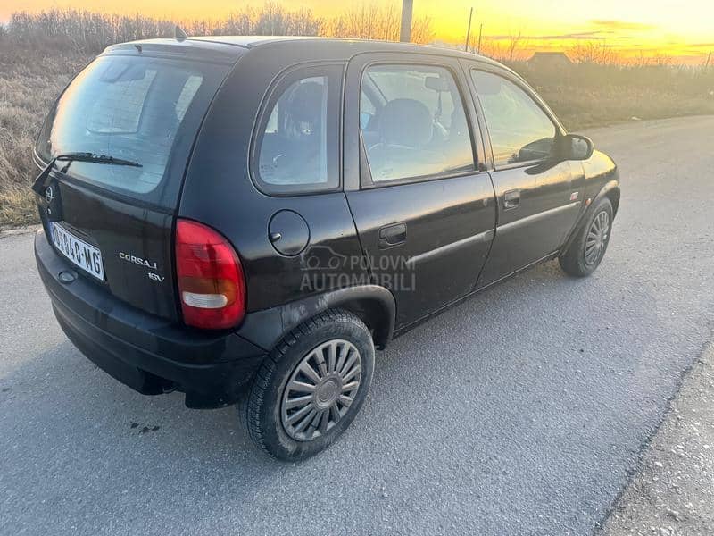 Opel Corsa B 