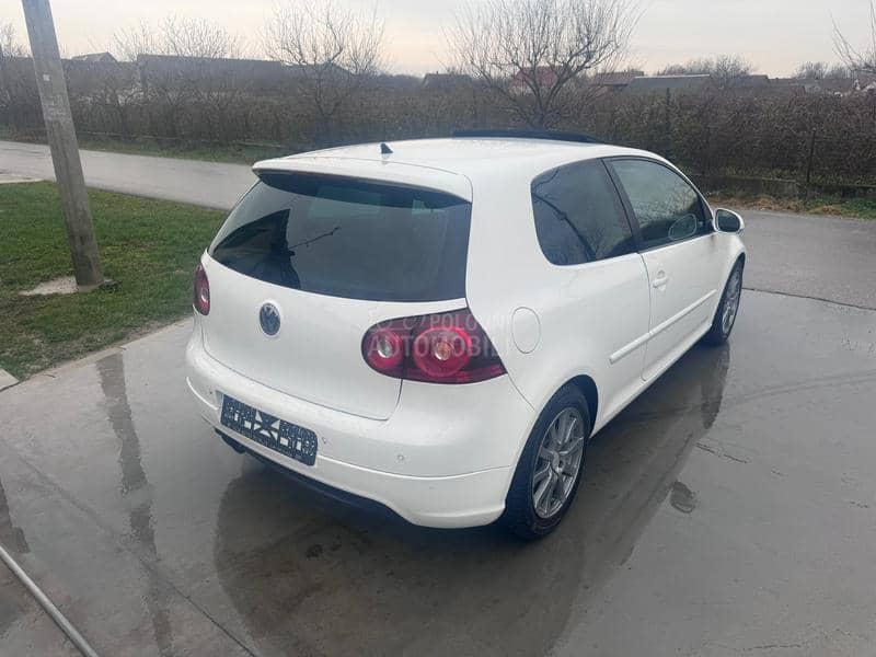 Volkswagen Golf 5 GT