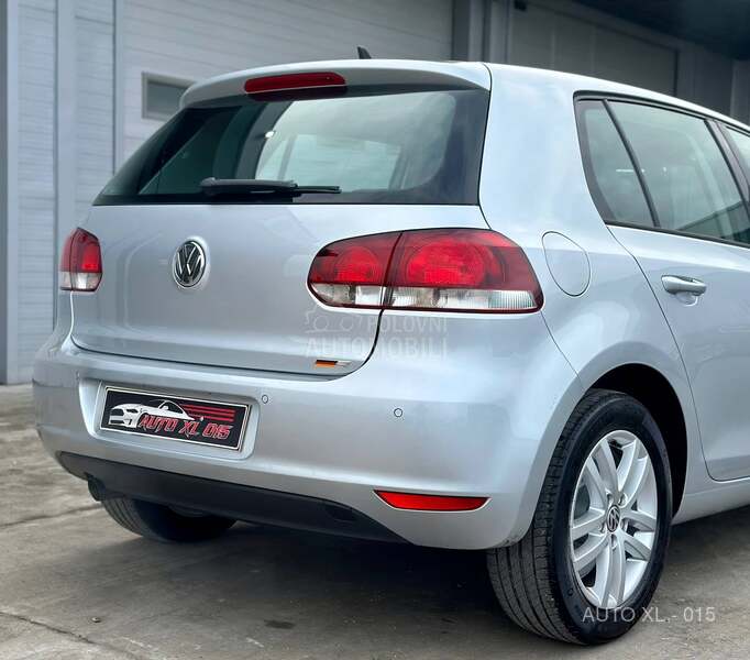 Volkswagen Golf 6 1.6 TDI / HIGHLINE