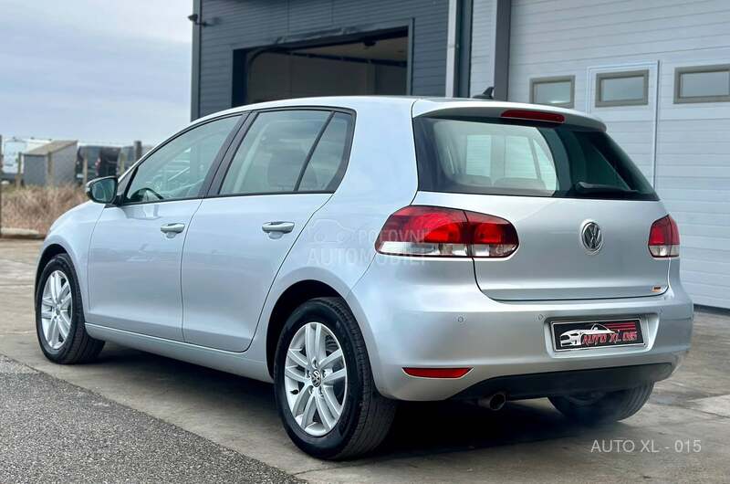 Volkswagen Golf 6 1.6 TDI / HIGHLINE