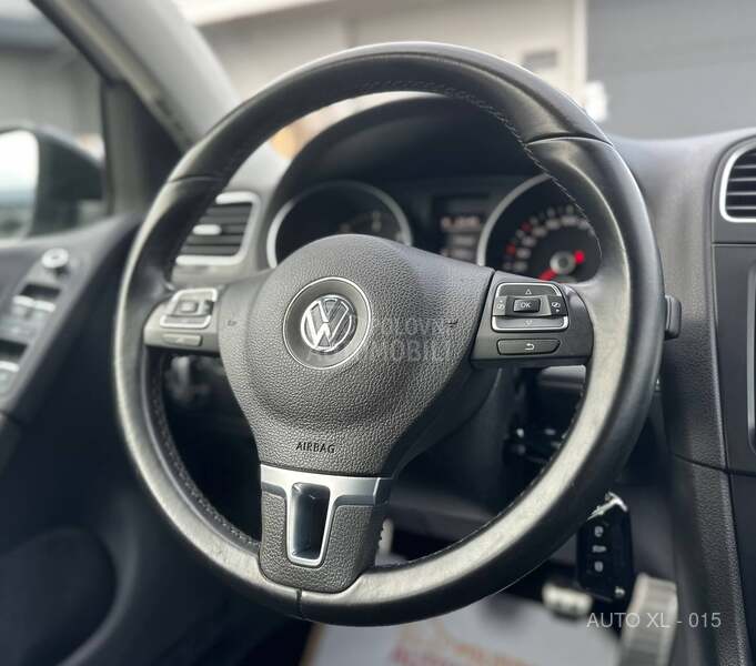 Volkswagen Golf 6 1.6 TDI / HIGHLINE