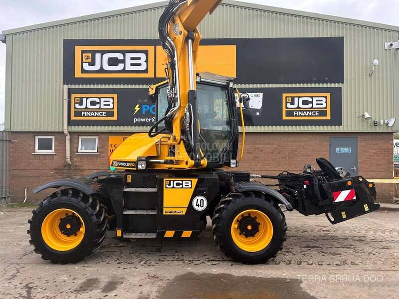 JCB POTHOLE PRO 110W HYDRADIG