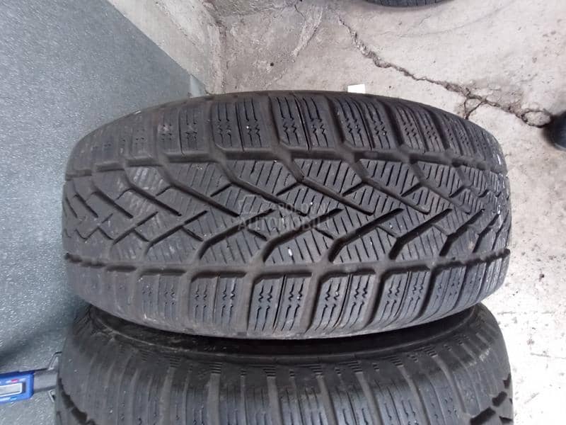 Semperit 185/65 R15 Zimska