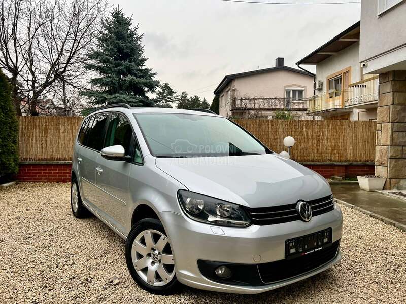 Volkswagen Touran 2.0 TDI/DSG/NAVl