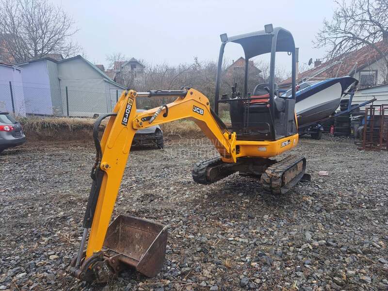 JCB 8018