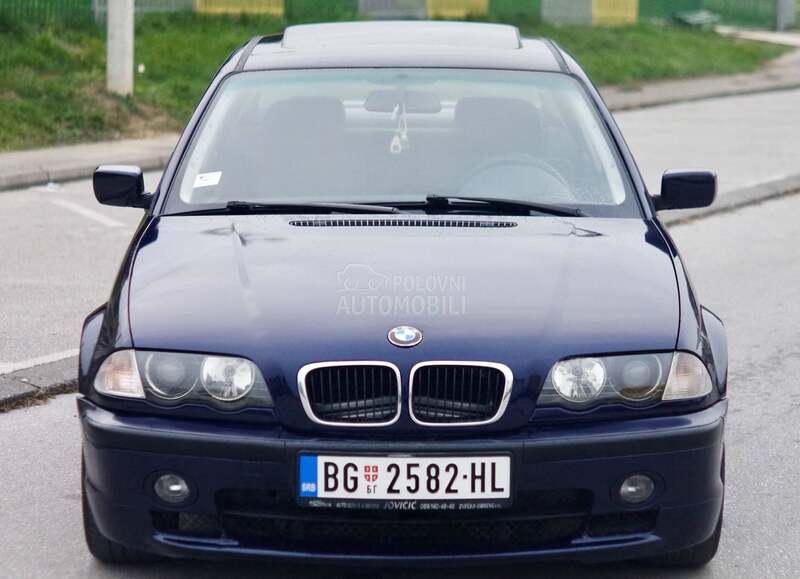 BMW 320 