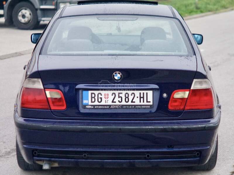 BMW 320 