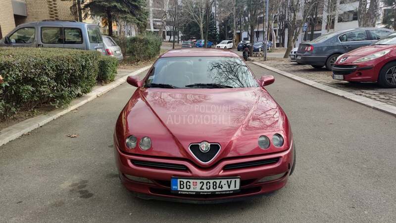 Alfa Romeo GTV 