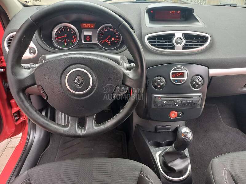 Renault Clio 1.2 16v NOV