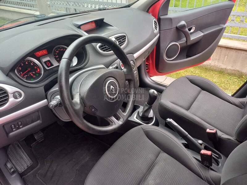 Renault Clio 1.2 16v NOV