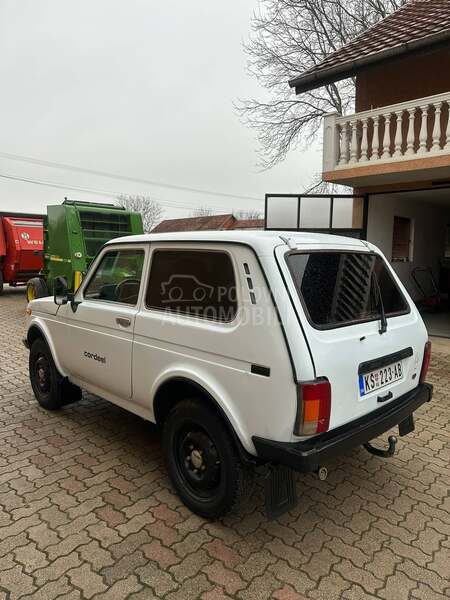 Lada Niva 1.7