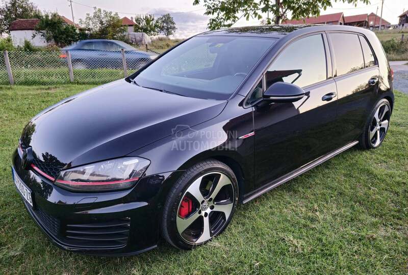 Volkswagen Golf 7 2.0 GTI Performance