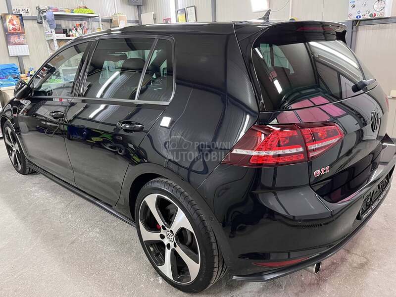 Volkswagen Golf 7 2.0 GTI Performance