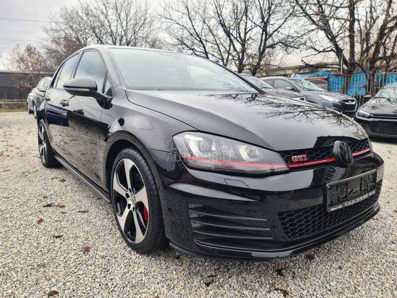 Volkswagen Golf 7 2.0 GTI Performance