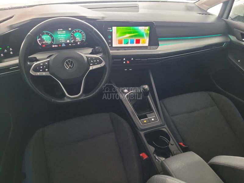 Volkswagen Golf 8 2.0 TDI /NAV I /LED