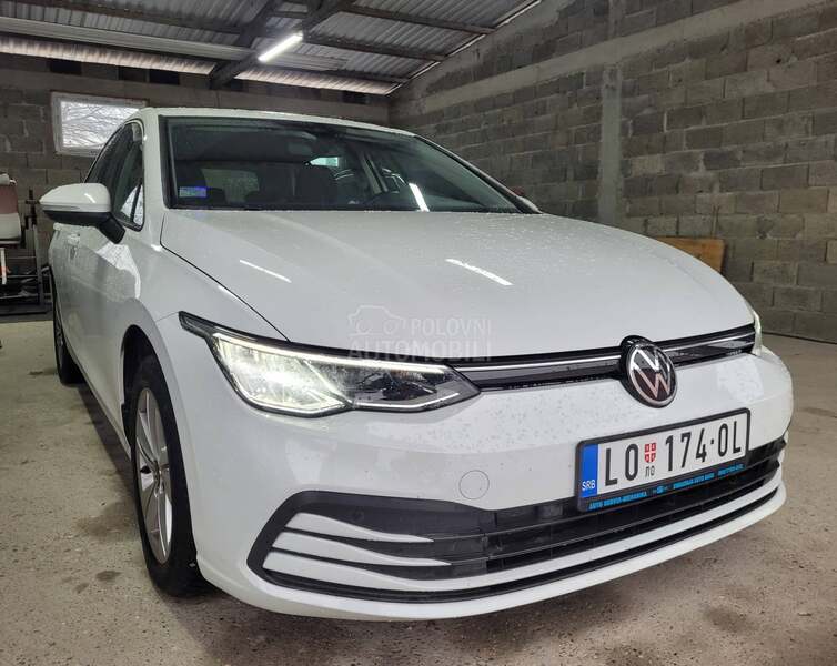 Volkswagen Golf 8 2.0 TDI /NAV I /LED