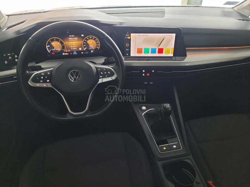 Volkswagen Golf 8 2.0 TDI /NAV I /LED