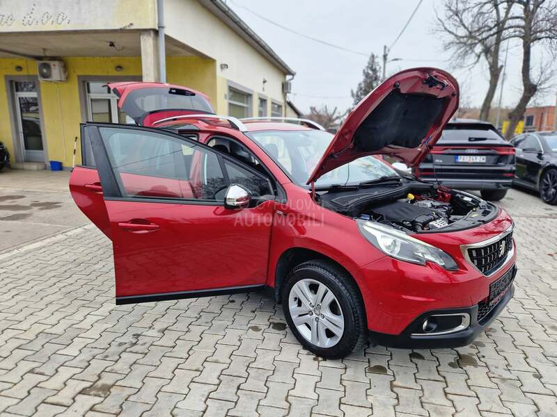 Peugeot 2008 S T Y L E