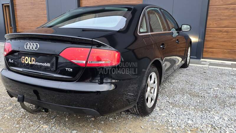 Audi A4 2.0 TDi SPORT