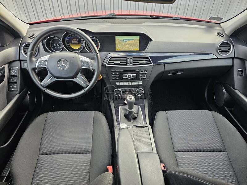 Mercedes Benz C 200 153 000 k m