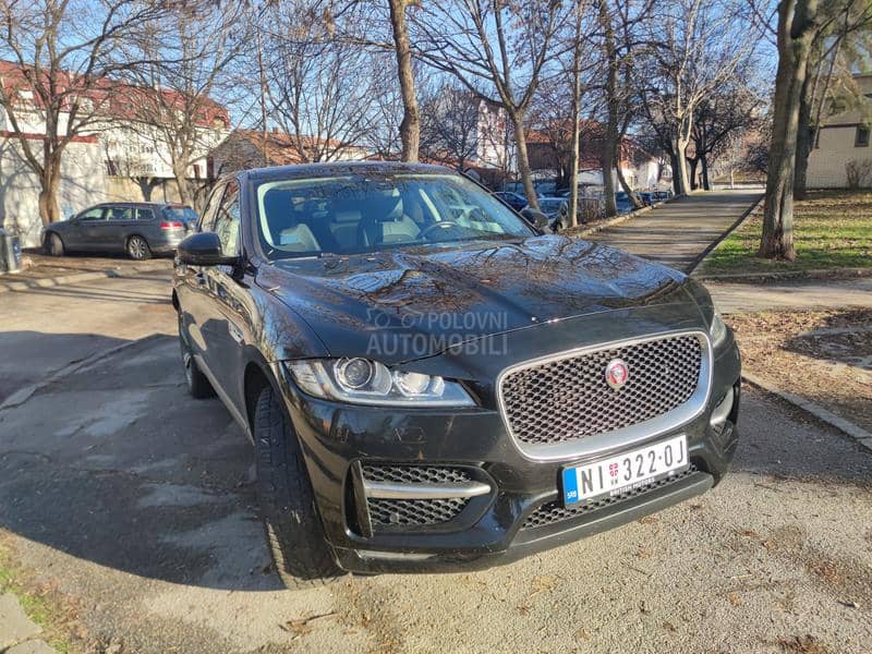 Jaguar F pace 