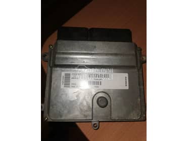 motorni racunar za Volvo C30, C40, V50 od 2004. do 2007. god.