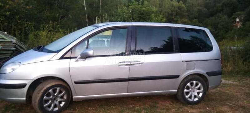 Peugeot 807 2.0hdi 2005. god. -  kompletan auto u delovima